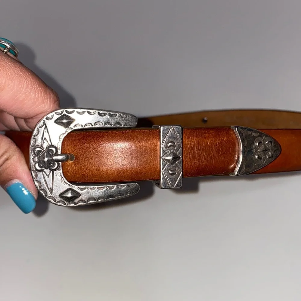 Vintage Kenneth Cole Western Style Leather Belt with Silver Buckle Detai…
